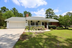 Exterior - Cheerful Eclectic Pinehurst Home! Less than 2 miles from Pinehurst #1-4 (Pinehurst)