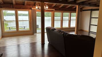 Smart TV, DVD player