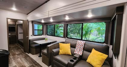 RV Rental at River Ranch, 2Bed/2Ba! 251