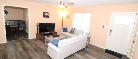 Smart TV, video games