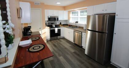 Claremore Whole House - Just Fully Remodeled - Dogs Allowed - No Checkout Chores