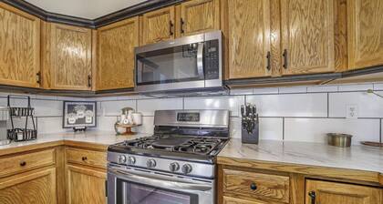 NEW! Park Meadow. Near St. Luke’s, Clean 4 bedroom, 2 bathroom.