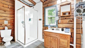 Bathtub, towels
