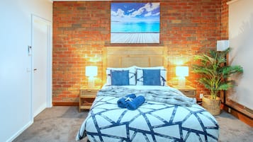 1 chambre, fer et planche Ă repasser, draps fournis