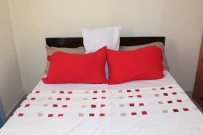 3 bedrooms, bed sheets