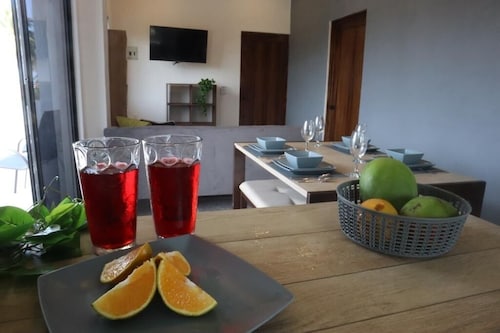 Happy tower apartment 10 minutes walking to the beach 