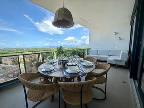 Deluxe Apartment | Terrace/patio