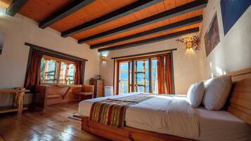 Habitación Deluxe, 1 habitación, vista a la montaña | Sábanas de algodón egipcio, ropa de cama de alta calidad y edredón