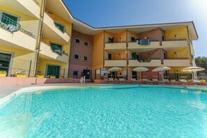 Pool - Quaint Residence I Mirti Bianchi num6488 (Santa Teresa Gallura)