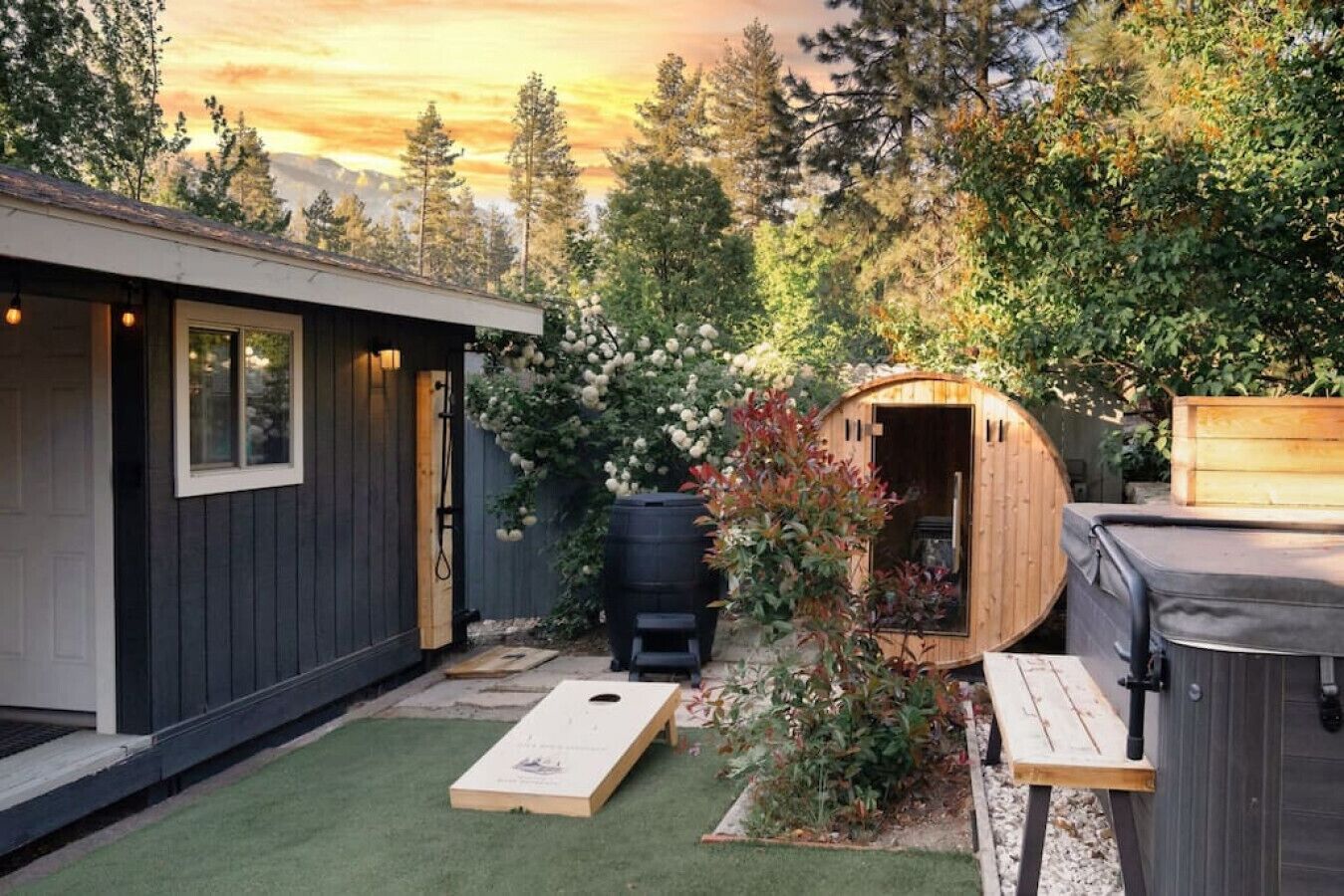 Lily Rock Cottage by Roav Retreats