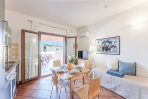 Interior - Relaxing Cristal Bedroom apartment sleeps 5 persons (Santa Teresa Gallura)