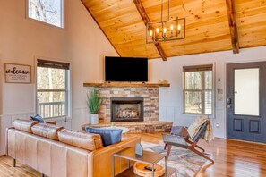 TV, fireplace, offices