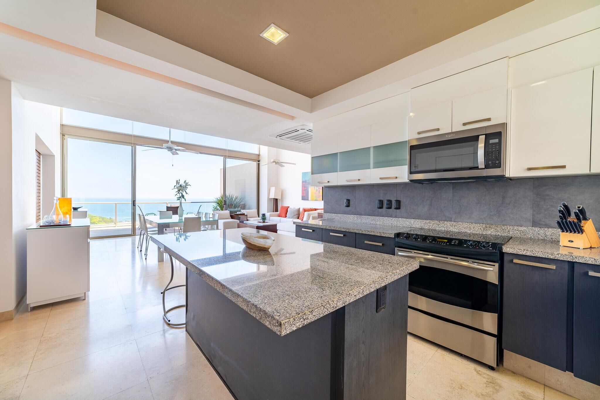 Condo, varias camas (1083 - Cosmo 3A3 ) | Cocina privada