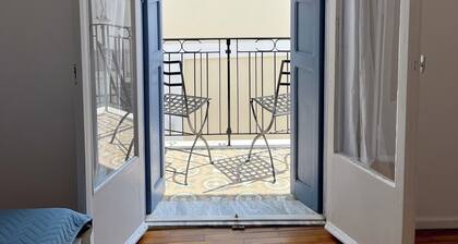 Traditional 2BR Skopelos Town House 3 outdoor spaces, 5min to port, easy access!