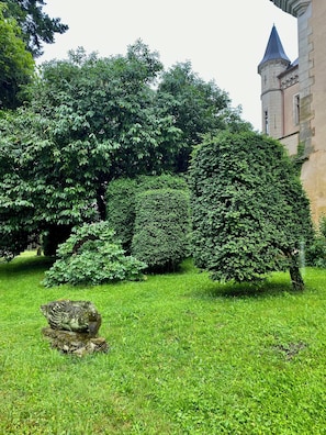 Enceinte de lâhĂ©bergement