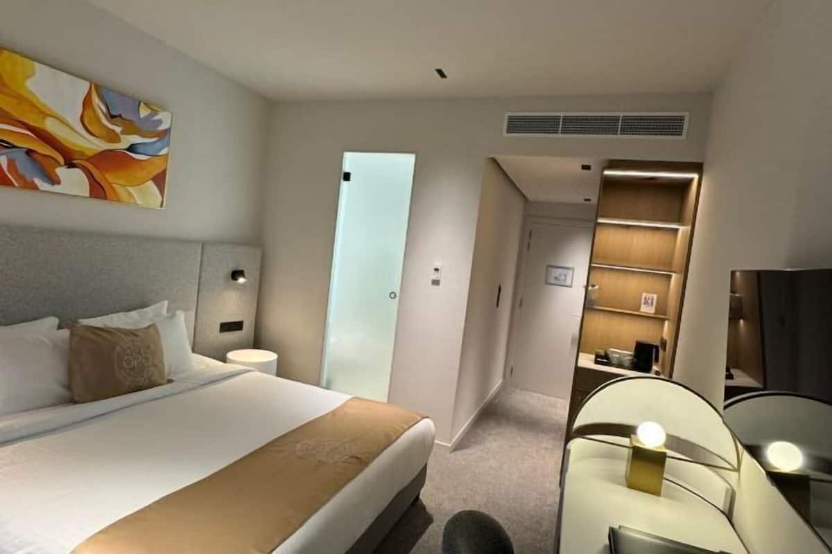 1 bedroom, premium bedding, Select Comfort beds, in-room safe