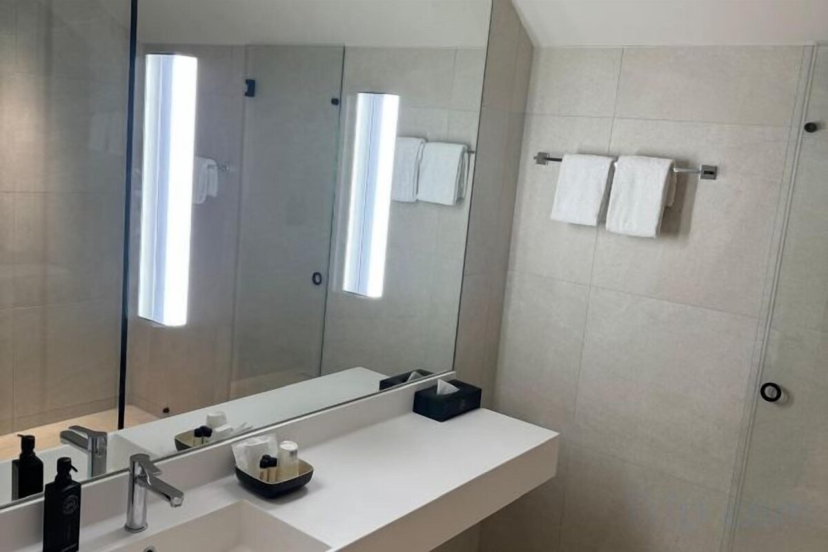 Baño | Regadera, regadera tipo lluvia, amenidades de baño gratuitas 