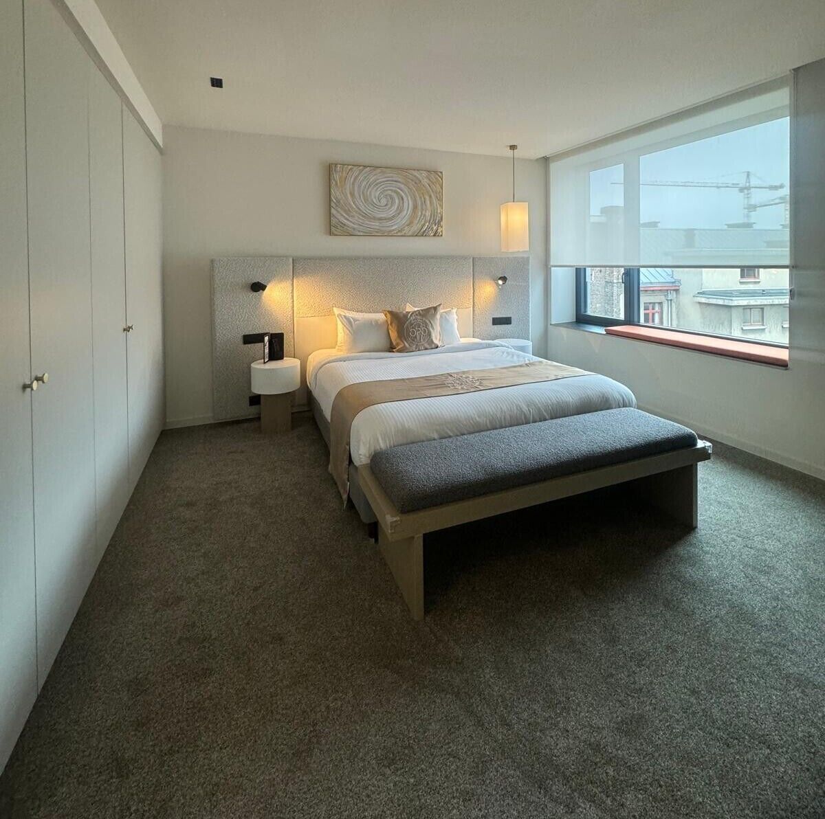 이그제큐티브룸 | 고급 침구, 셀렉트 컴포트 침대, 객실 내 금고, 책상