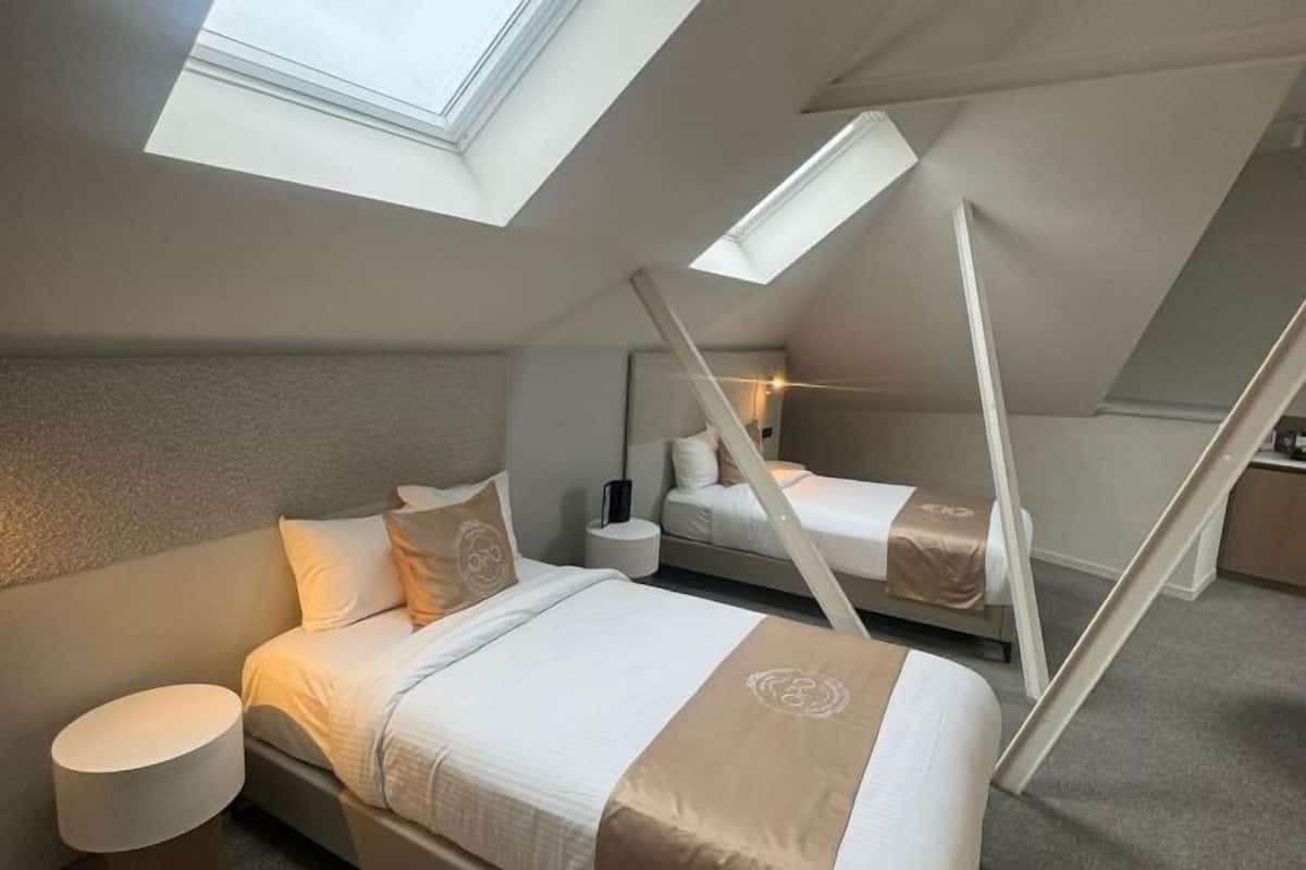 1 bedroom, premium bedding, Select Comfort beds, in-room safe