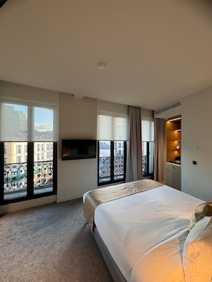 Premium bedding, Select Comfort beds, in-room safe, desk - OPO Hotel (Brussels)