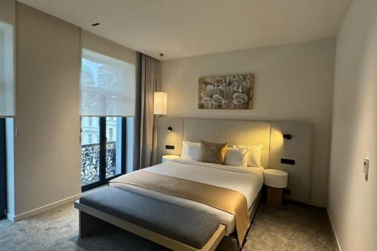 1 bedroom, premium bedding, Select Comfort beds, in-room safe