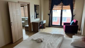 Deluxe Apartment | 1 bedroom, desk, laptop workspace, iron/ironing board (on request)
