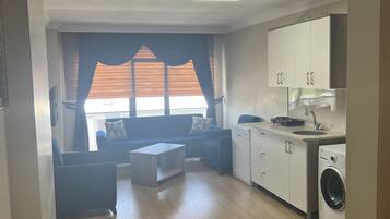Apartamento luxo | 1 quarto, escrivaninha, espaço de trabalho para notebook