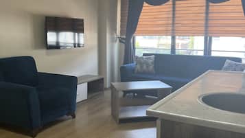 Apartamento luxo | 1 quarto, escrivaninha, espaço de trabalho para notebook