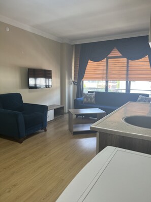 华丽公寓 | 1 多间卧室、办公桌、笔记本电脑工作区、熨斗/熨板