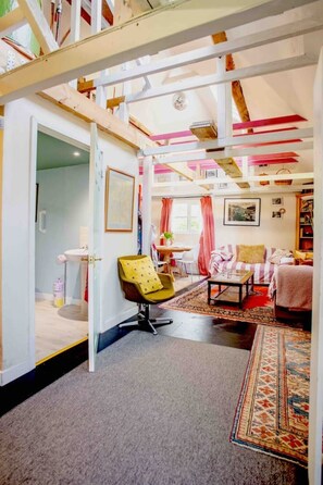 Interior - Comfy, shabby art studio in rural village location five miles from Aldeburgh.  (Saxmundham)