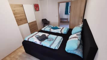1 bedroom, free WiFi, bed sheets