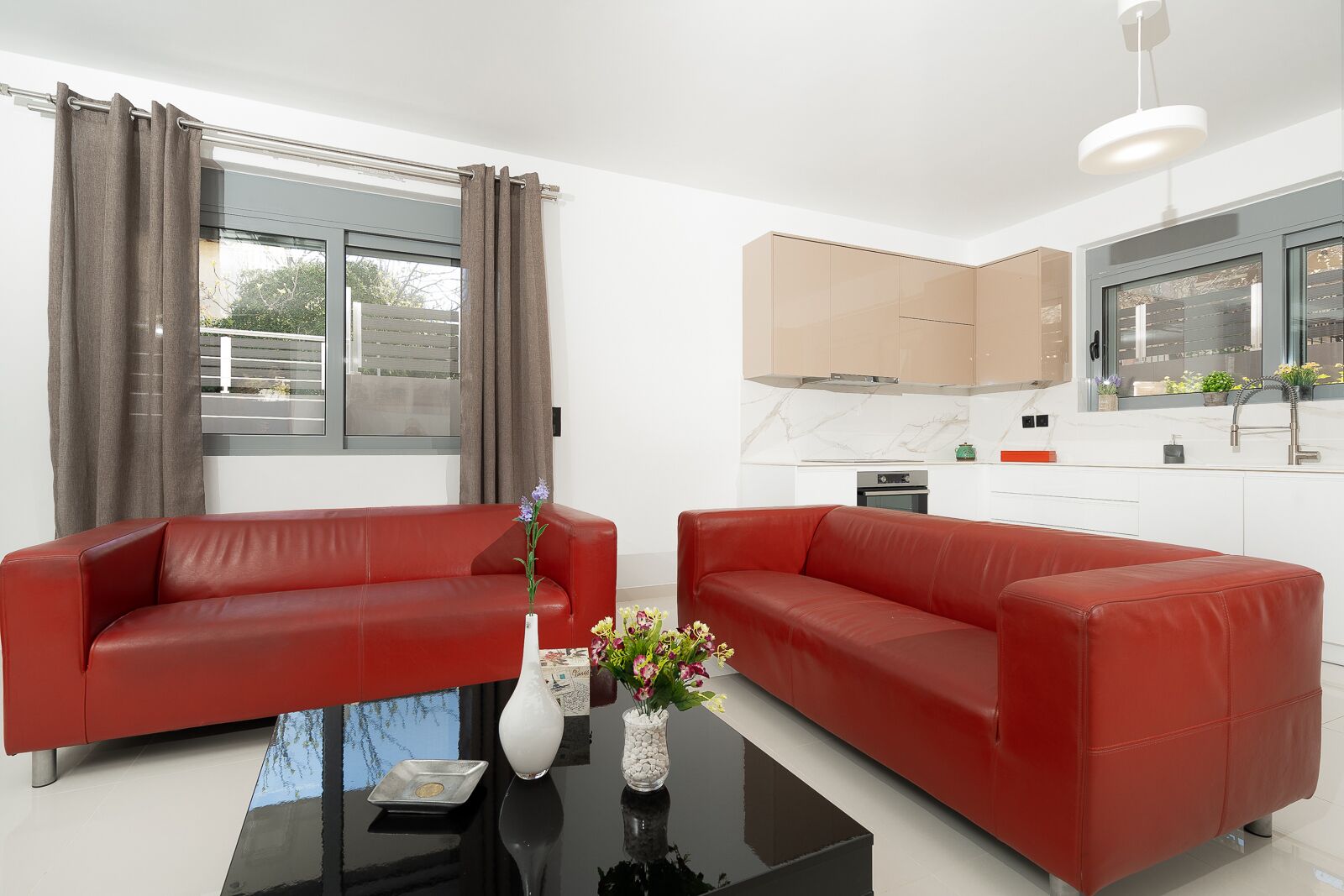 Casa luxo | Área de estar | TV LED 45 polegadas com canais a cabo, TV, pisos aquecidos