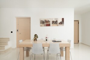 Casa Deluxe | Comedor