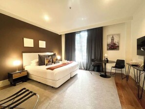 1 bedroom, iron/ironing board, WiFi, bed sheets - Charming Studio Apartment in Auckland Central (Auckland)