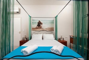 4 bedrooms, in-room safe, iron/ironing board, travel crib