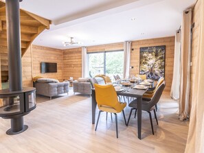 Dining - Luxurious Lodge with Private Hot Tub, Gym & Covered Pool by Golf Course (Le Chambon-sur-Lignon)