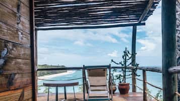 Deluxe Cabin | Terrace/patio