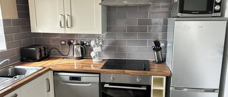 Fridge, microwave, oven, dishwasher