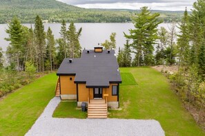 Exterior - La Signature Guy - Private Spa on the Lake (Pohénégamook)