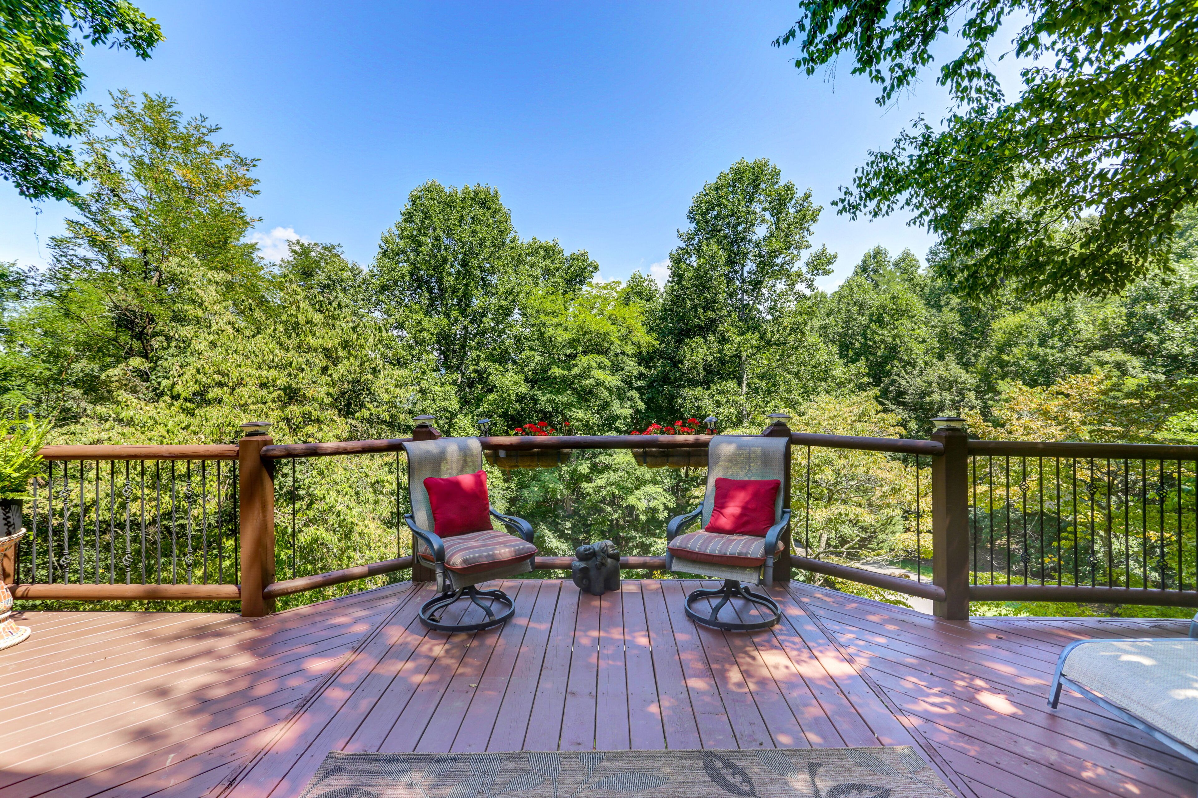 Treetop Lodge family & pet friendly