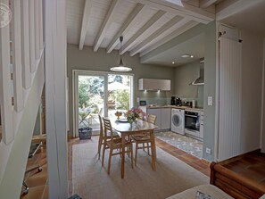 Dining - Cozy house with garden and terrace in Saint-Galmier (Saint-Galmier)