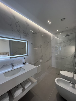 Premier Double Room | Bathroom