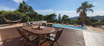Bas de Villa vue mer & Piscine Privée