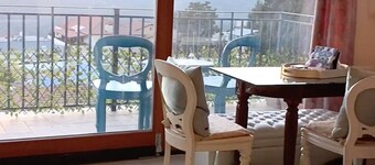 Charmin Romantic Cabin w Spectacular Views of Meron, Artist Quarter, Old City