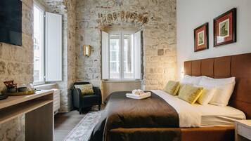 Deluxe tweepersoonskamer | Gratis babybedden, gratis wifi, beddengoed