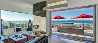 Seascape - Oceanfront Splendor in Mussel Shoals