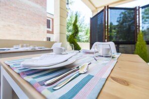 Free daily buffet breakfast  - Villa Savioli (Bologna)