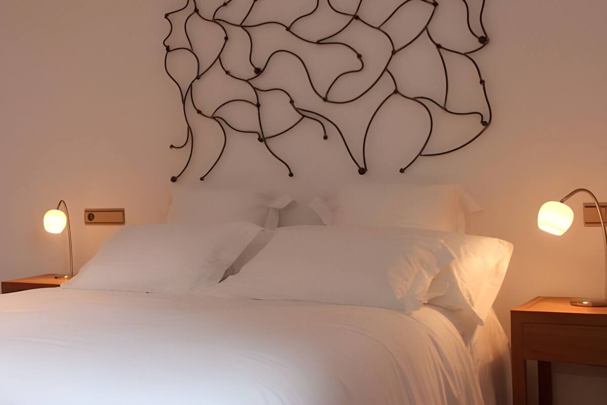 Classic Room, Mountain View | Premium bedding, down duvets, desk, free WiFi