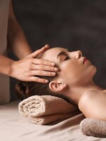 Una bañera de hidromasaje, aguas termales/minerales