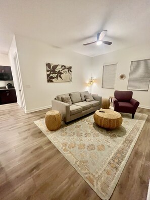 Living area - Cozy 1BR Suite with Kitchenette  (Sun City Center)